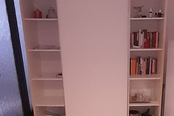 Schrank für Garderobe