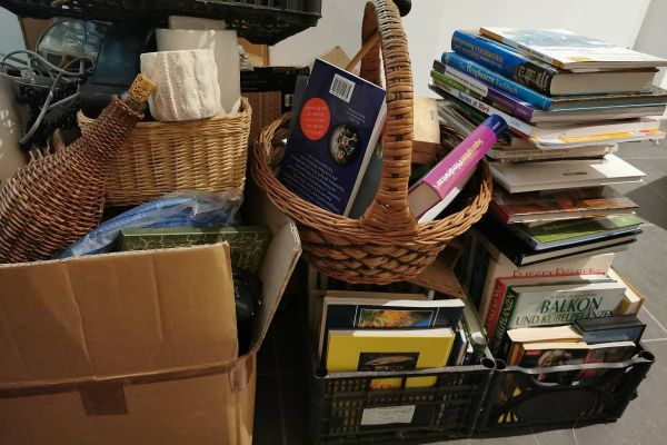 Flohmarktsachen gegen Selbstabholung gratis abzugeben