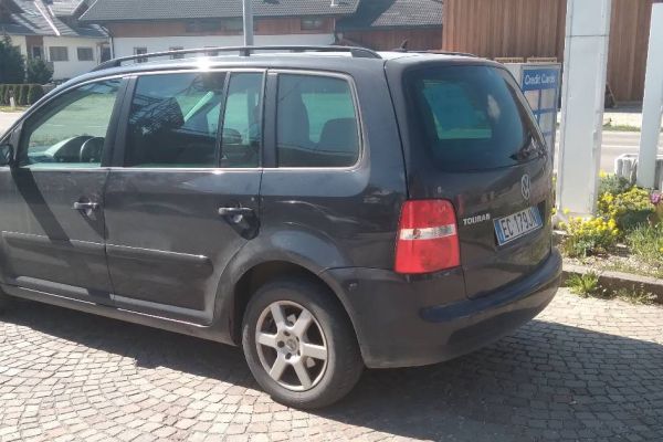 Vw turan schwarz