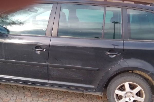 Vw turan schwarz