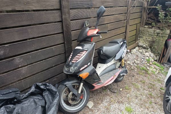 Scooter Aprilia RS