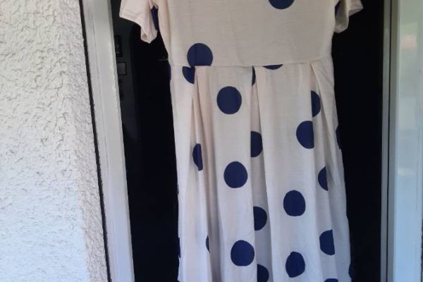 Damenkleid
