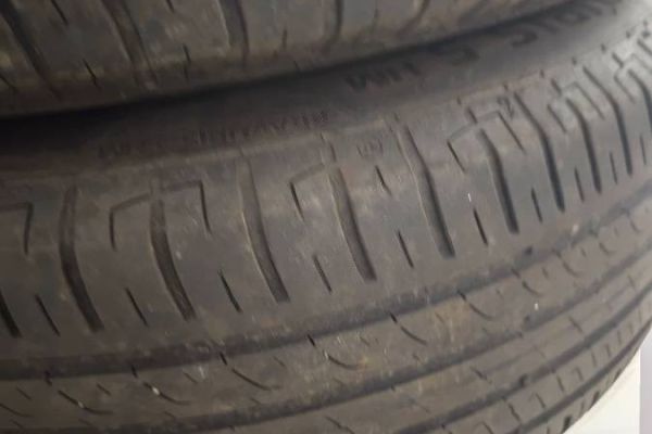 Sommerreifen mit Felgen Toyota RAV 4