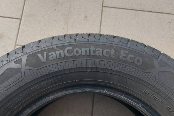 Continental VanContact Eco 235/65 R16 C