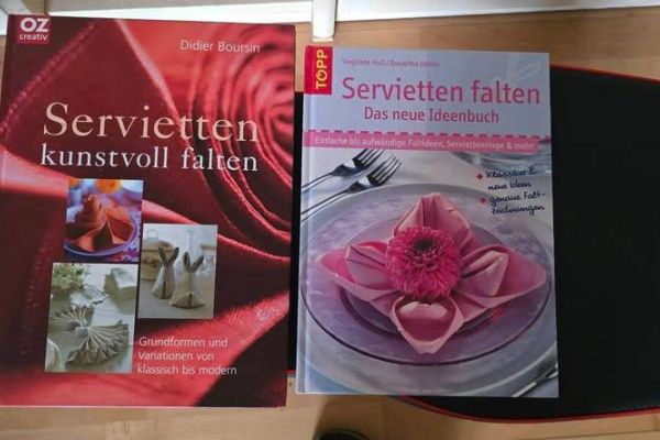 Bücher: Servietten falten um je