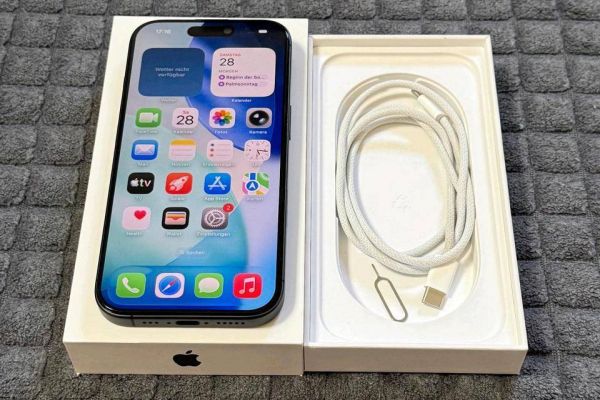 iPhone 17, 256GB, Black