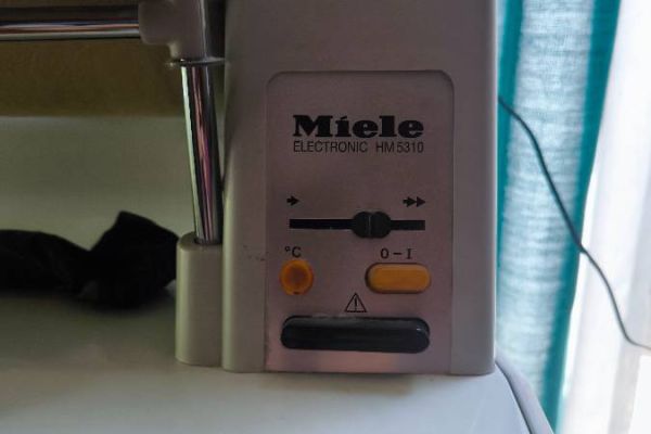 Bügelmaschine MIELE HM 5310
