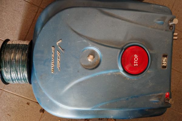 Elektrischer Rasenroboter