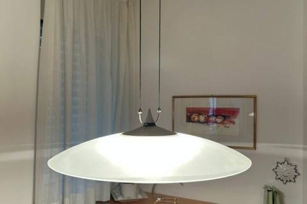 Deckenleuchte höhenverstellbar