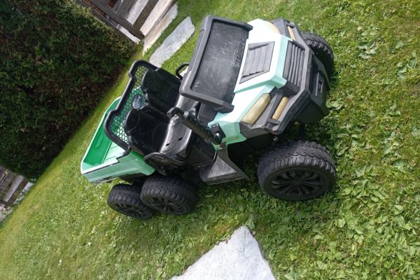 Elektro 4x4 Jeep Kinder