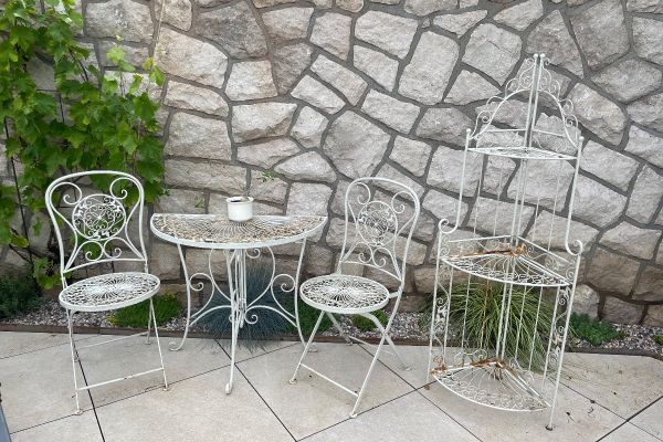 Tisch Stühle Regal Set