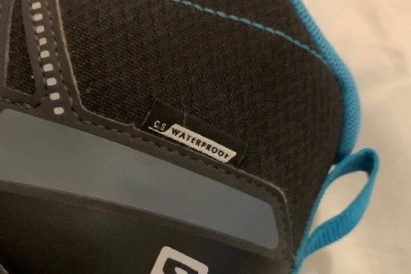 Salomon XA Pro Mid Outdoor Wanderschuhe
