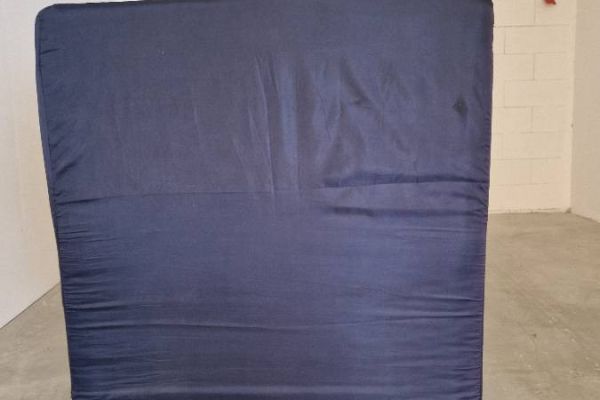 aufklappbares Notbett