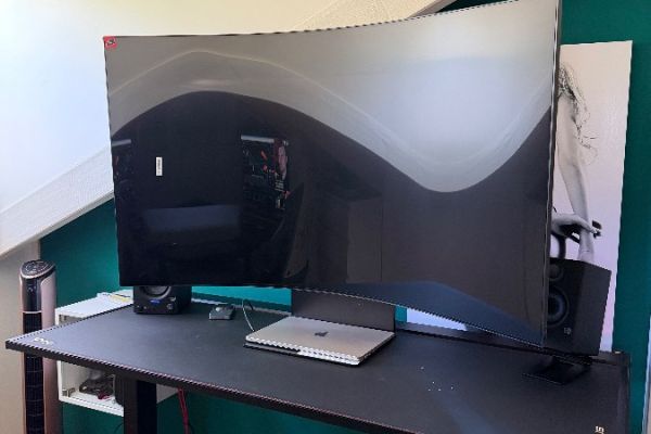 Samsung Odyssey Ark 2ª 55" LED VA Curve 4K UHD  1 ms 165 Hz
