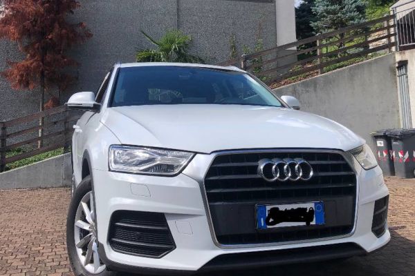 Audi Q3 2.0 TDI Business