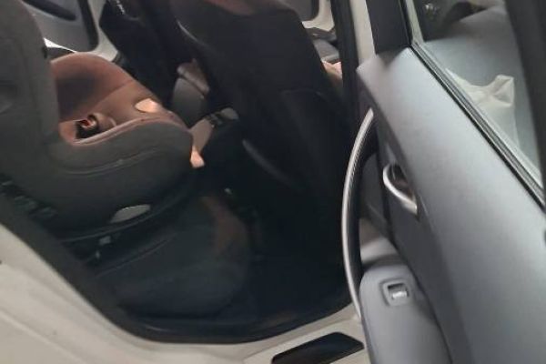Auto  in sehr guten zustand