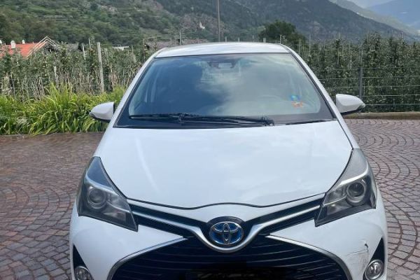 Verkaufe Toyota Yaris 1.5 Hybrid (2016)