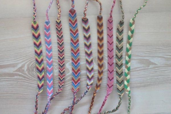 geknüpfte Armbänder