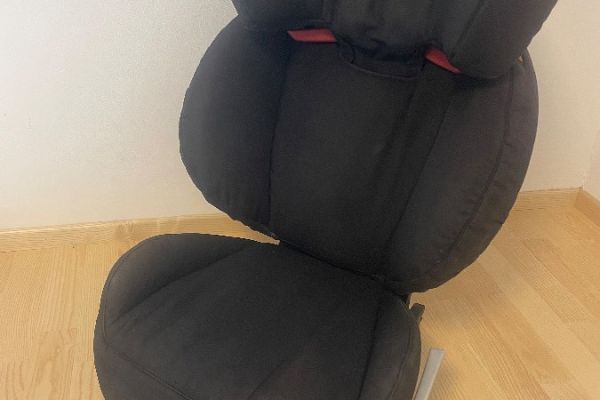 BeSafe iZi Up X3 Fix Kindersitz (15–36 kg) mit Isofix –m