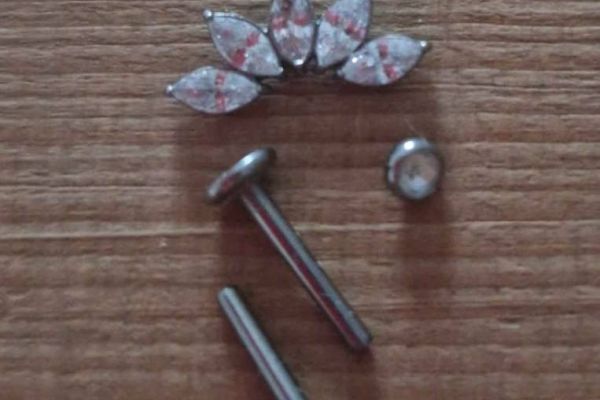 Piercing Ohr Helix