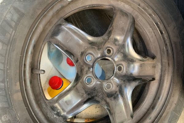 Sommerreifen mit Felgen 205/55R16 zuverkaufen