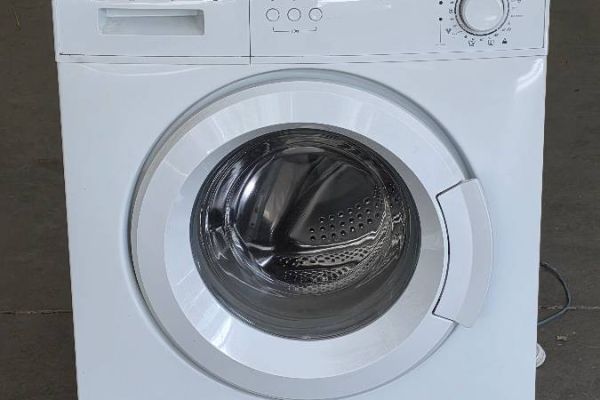 Verkaufe selten benutzte Waschmaschine kg. 6, freistehend