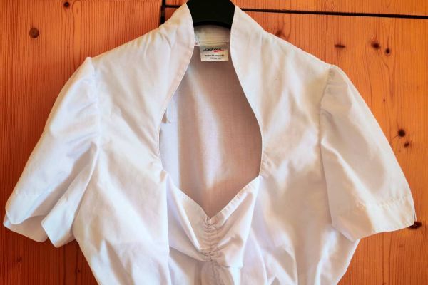 Dirndl Bluse