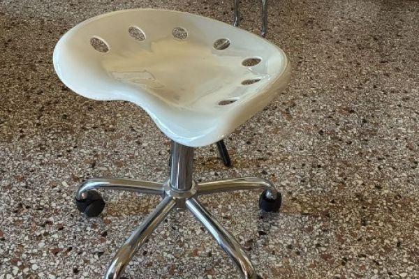 Ergonomischer Drehstuhl