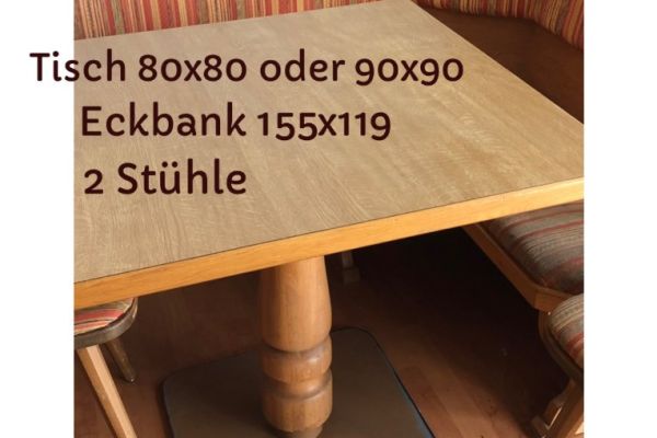 Eckbank, Tisch u Stühle zu verschenken