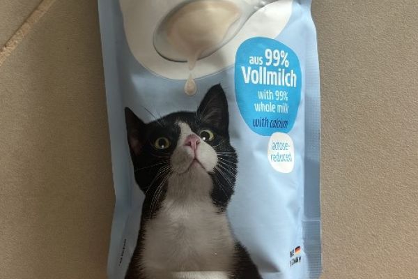HOCHWERTIGES Katzenfutter Packet