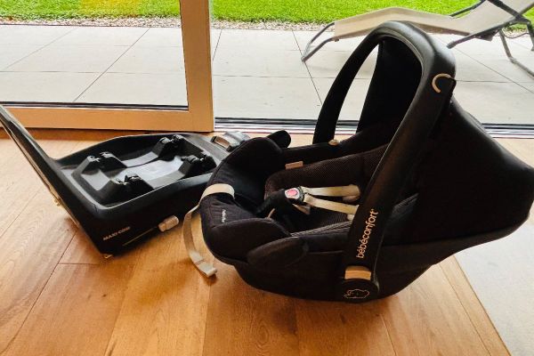 Maxi Cosi Pebble Plus mit Isofix