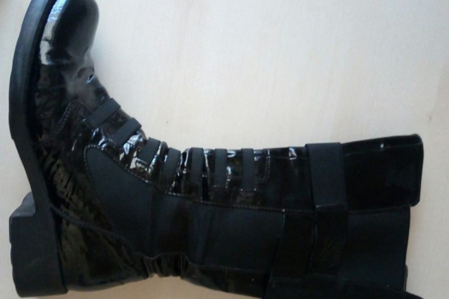 Stiefel abzugeben - Bild 1