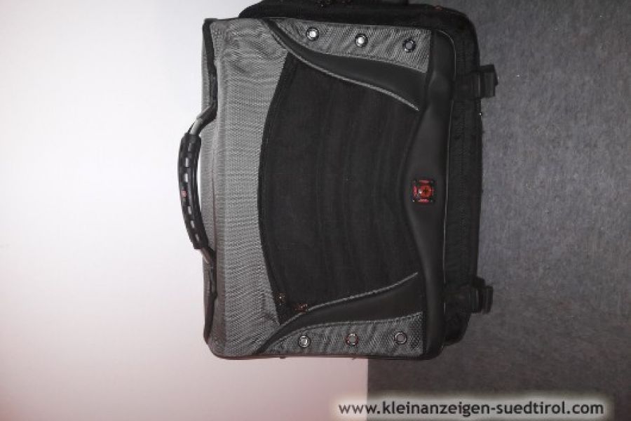 Marken - Aktentasche günstig abugeben - Bild 1