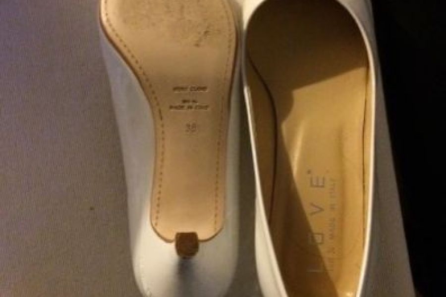 Weisse Stöckelschuhe - Bild 2