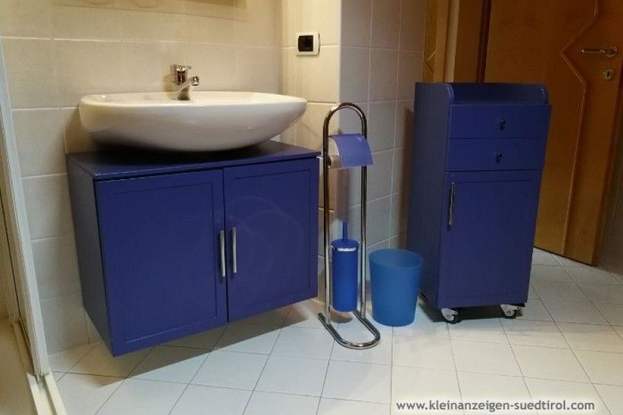 Badezimmereinrichtung in blau, gut erhalten - Bild 2