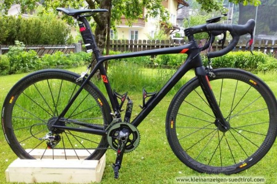 Verkaufe neuwertiges Scott Rennrad mit Zubehör - Bild 1