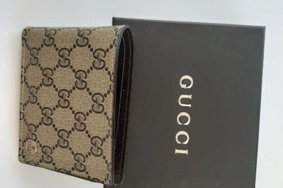 Gucci-Brieftaschen und Gucci-Anhänger - Bild 2