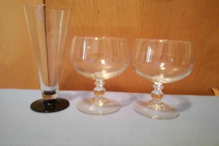 Gläser, Tassen, Eisbecher / Bicchieri, tazze, coppetta - Bild 1