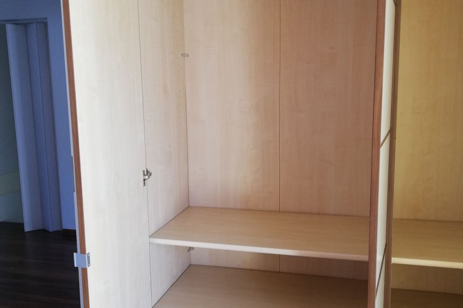 Schrank 220x150x55 - Bild 3