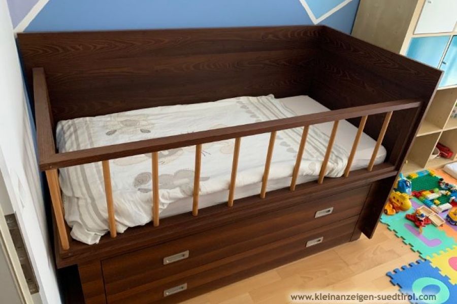 Kinderbett in Massivholz - Bild 1