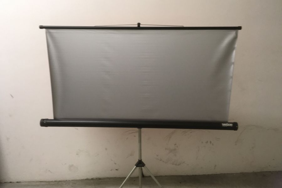 Stativleinwand für Projektionen - Bild 1