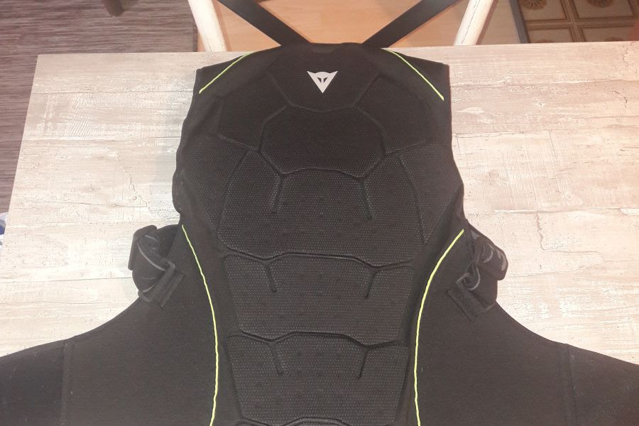 Paraschiena sci dainese taglia L. Usato 2 volte. Ottime condizioni - Bild 1