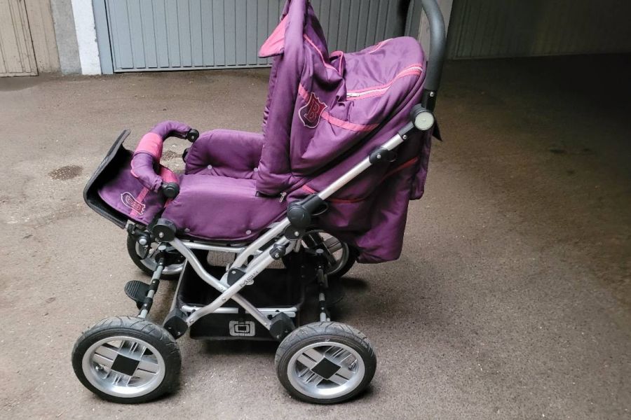Sehr gut erhaltener Kindersitzwagen - Bild 1