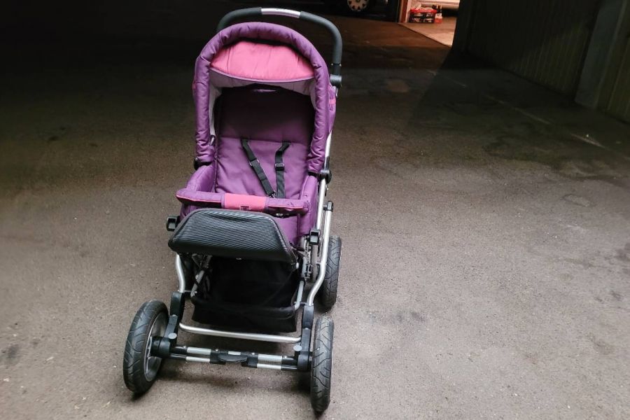 Sehr gut erhaltener Kindersitzwagen - Bild 2