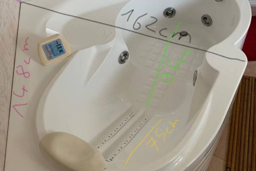 Jacuzzi Whirlpool / Badewanne - Bild 1