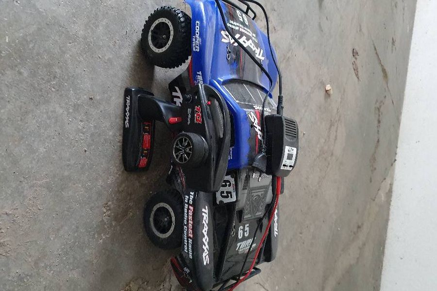 Traxxas Slash Brushed - Bild 1