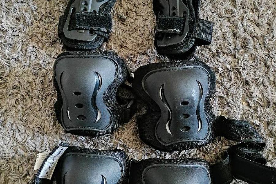 Rollschuhe mit Schützerset - Bild 4