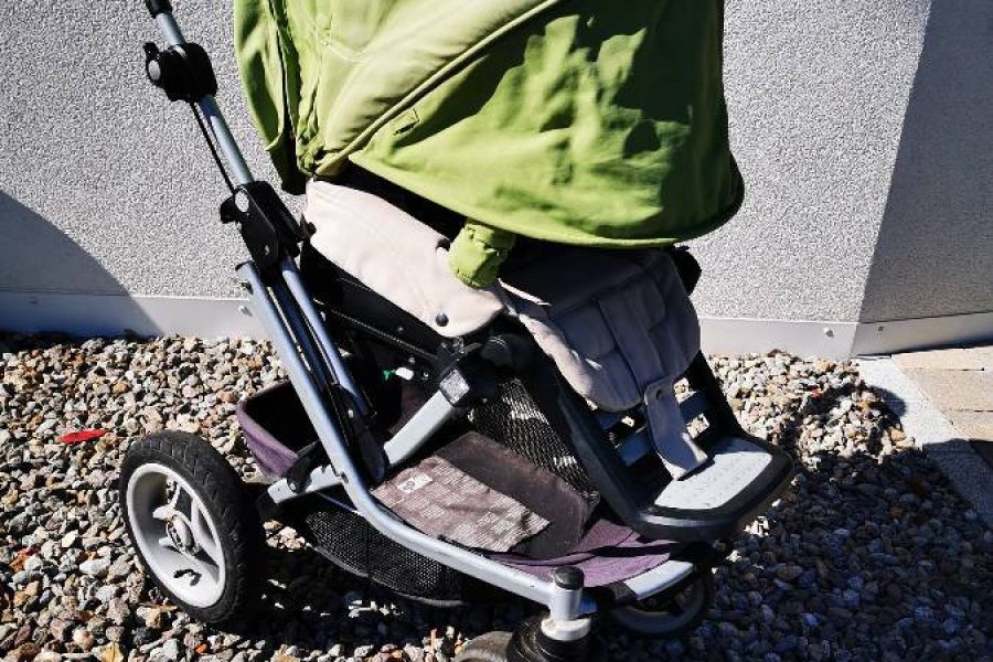 Kinderwagen Teutonia mit Zubehör - Bild 3