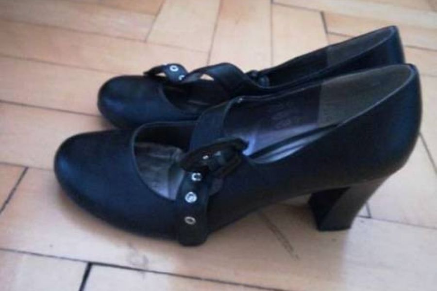 Schwarze Pumps - Bild 3