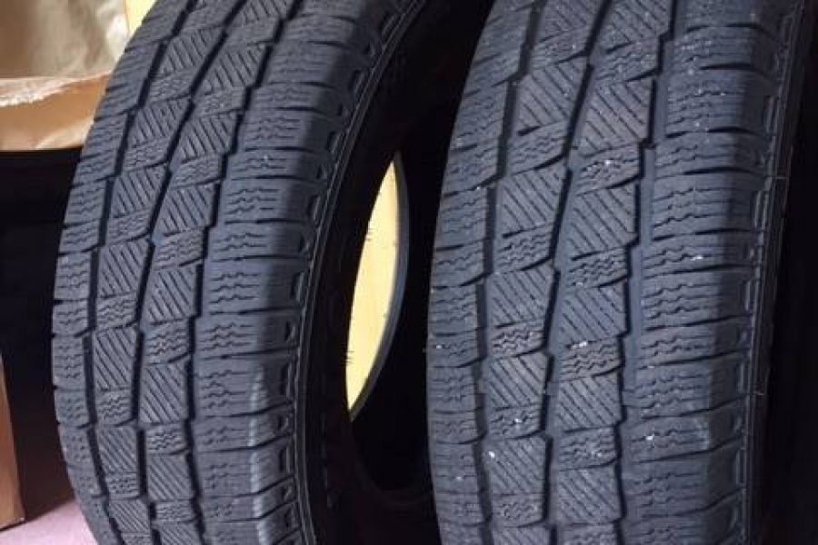 Winterreifen  225/70 R15C 112/110R - Bild 2